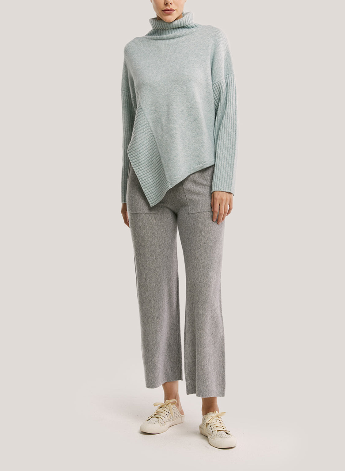 Wide-Leg Pure Wool Trouser With Pocket - Smoke, M image