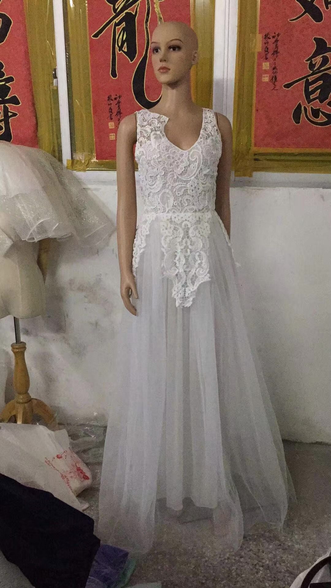Women Wedding Dress Sleevless Flowers Lace Dress image 6