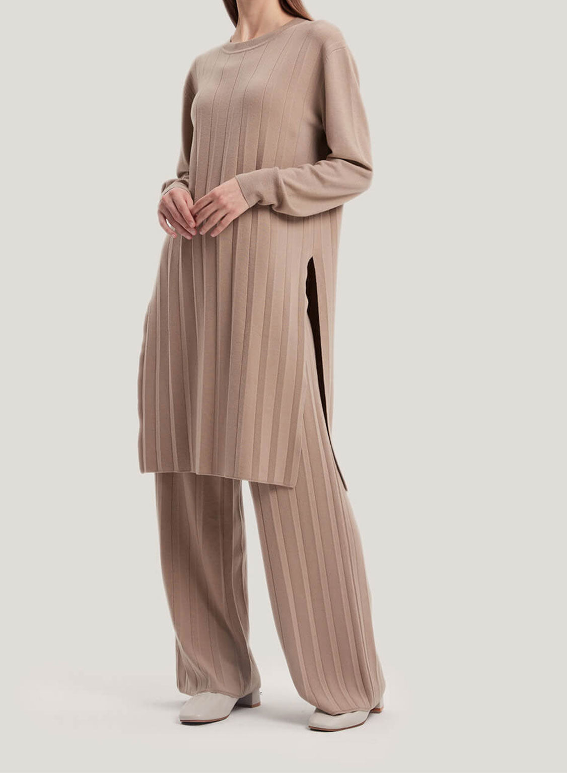 Mellow Split Pure Merino Wool Midi Top