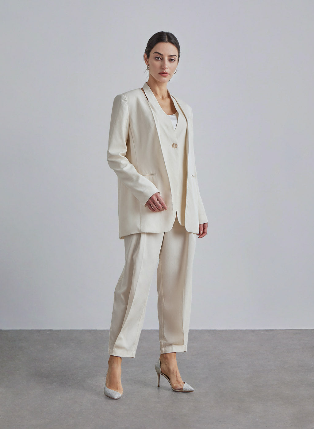 Linen-Blend Tapered Pants