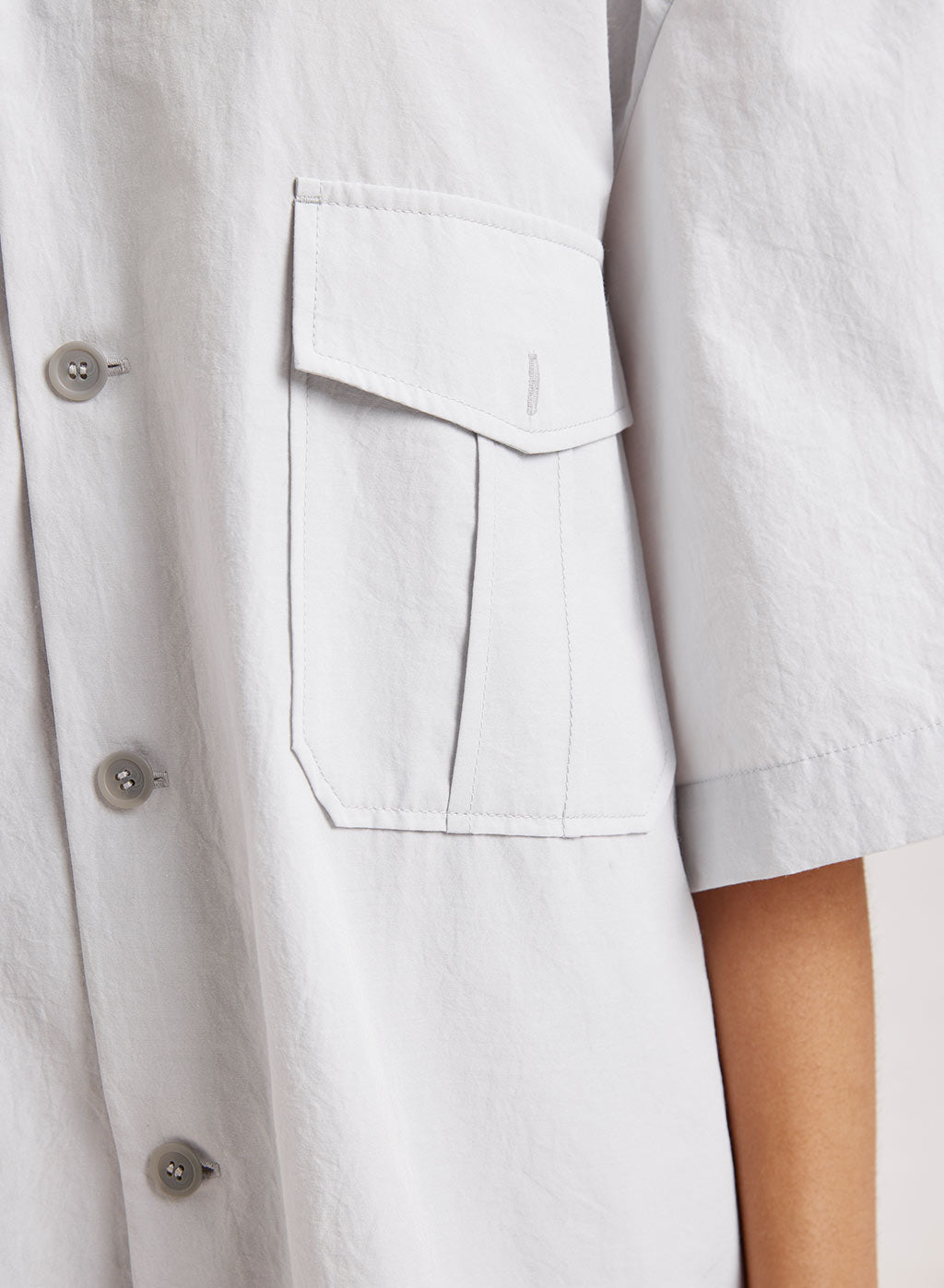 Patch Pocket Loose Shirt