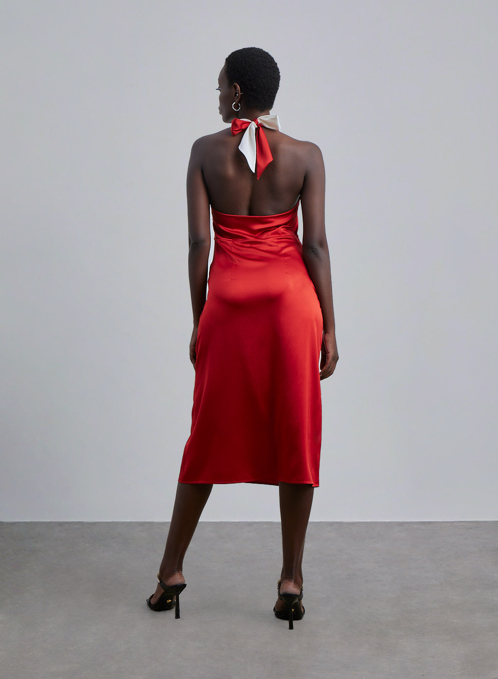 Color Block Halter Neck Silk Midi Dress silkmaison Color Block Halter Neck Silk Midi Dress silkmaison