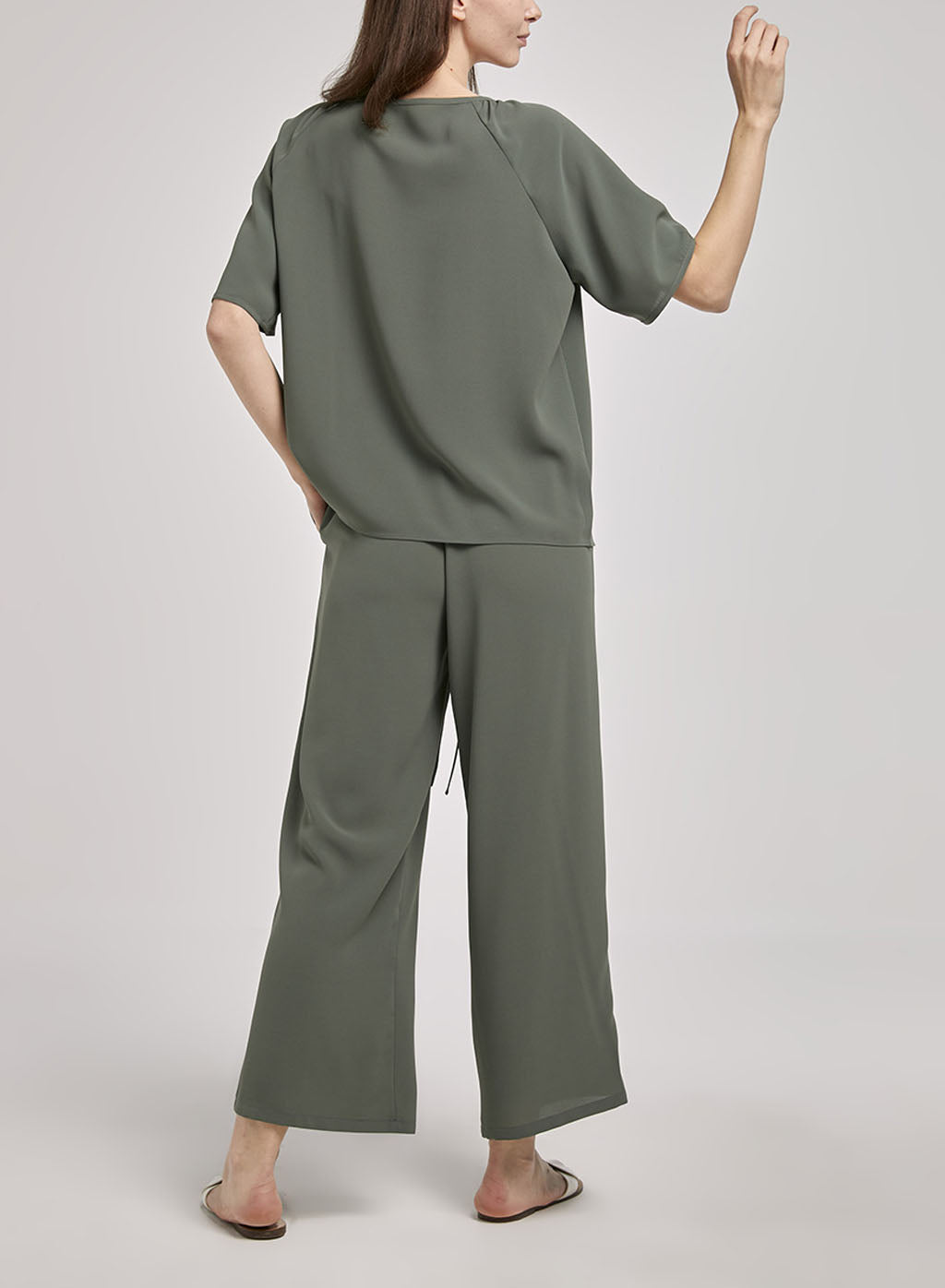Light Short-Sleeve Set image 1