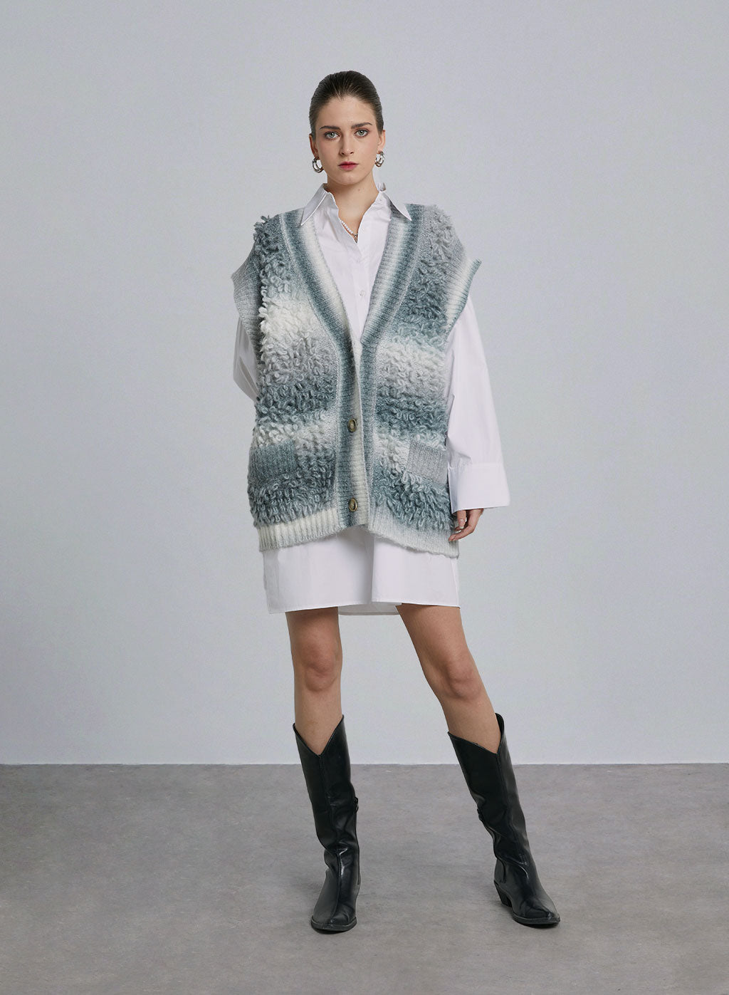 Gradient Sleeveless V-neck Cardigan image 0