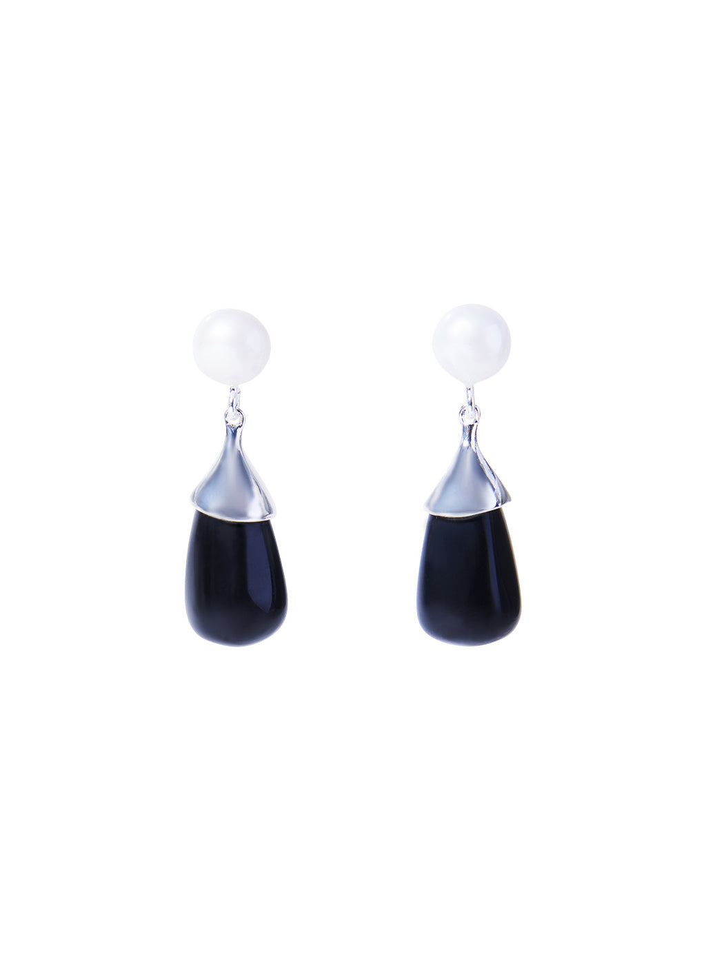 Olina Pearl Earrings image 0