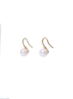 Yvette Pearl Ear Hook