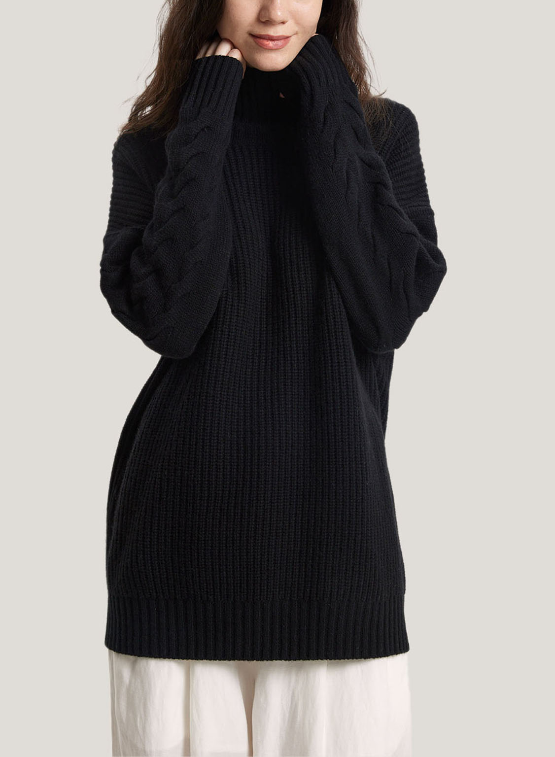 Oversized Pure Wool Turtleneck Sweater - Black, M image