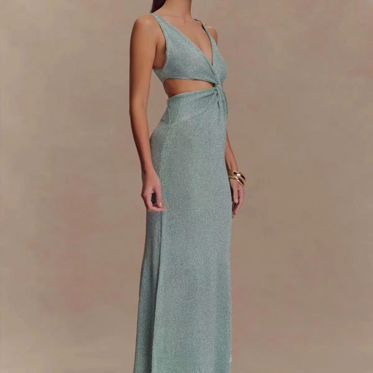 V-neck kink vest long skirt