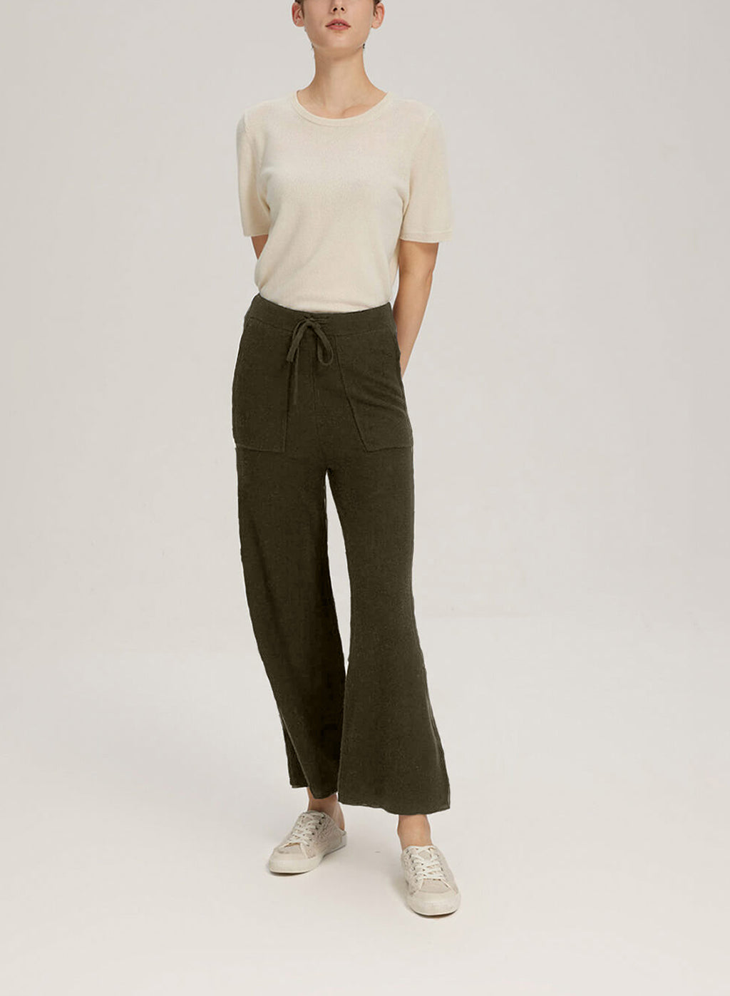 Wide-Leg Pure Wool Trouser With Pocket - Olive, XS image