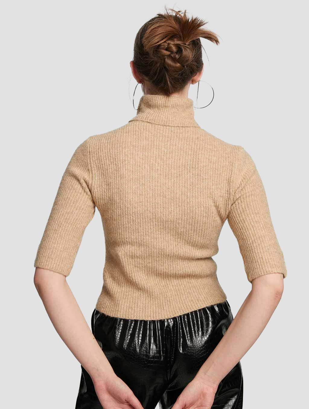 Roll Neck Sweater with Elbow-length Sleeves image 1