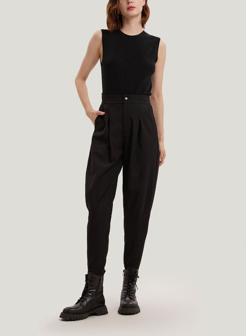 Wool-Blend Tapered Trousers - Black, S image