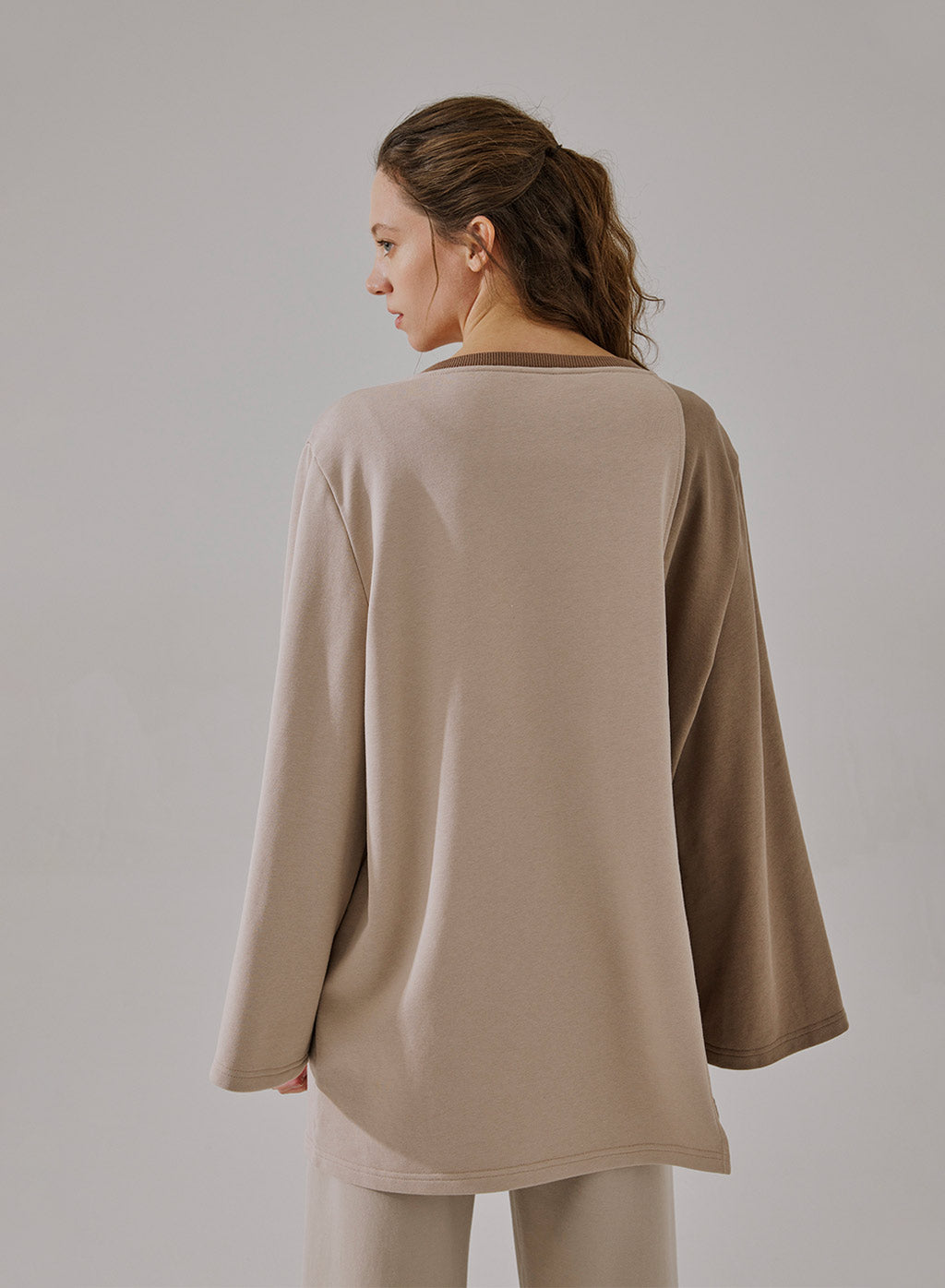 Asymmetric Round-Neck Sweatshirt