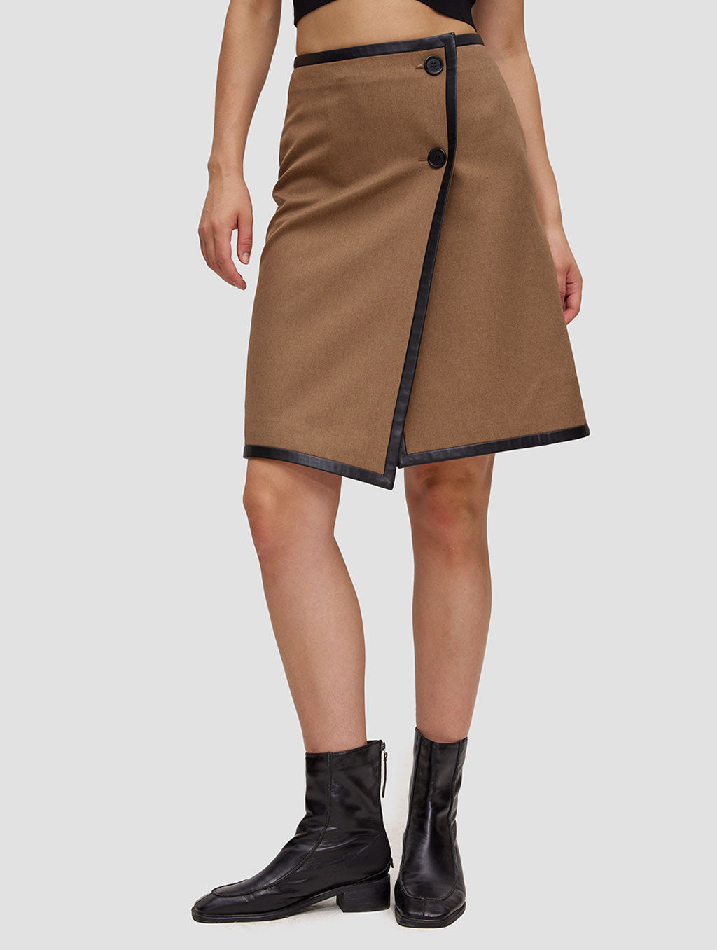 Button trim skirt - positive- chestnut