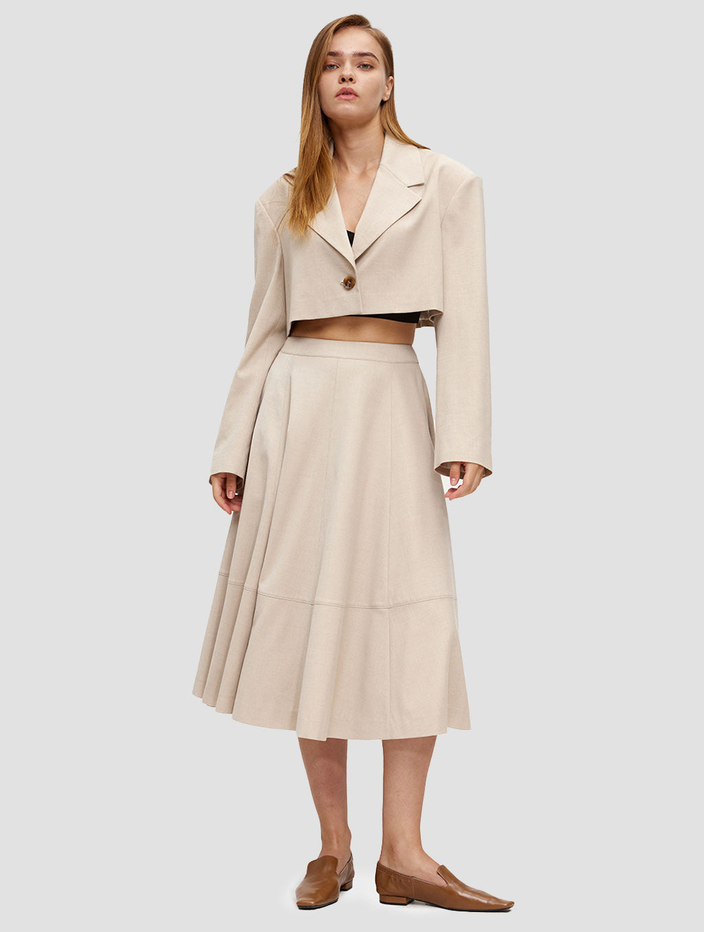 Cropped Lapel Collar Blazer - whole body -beige