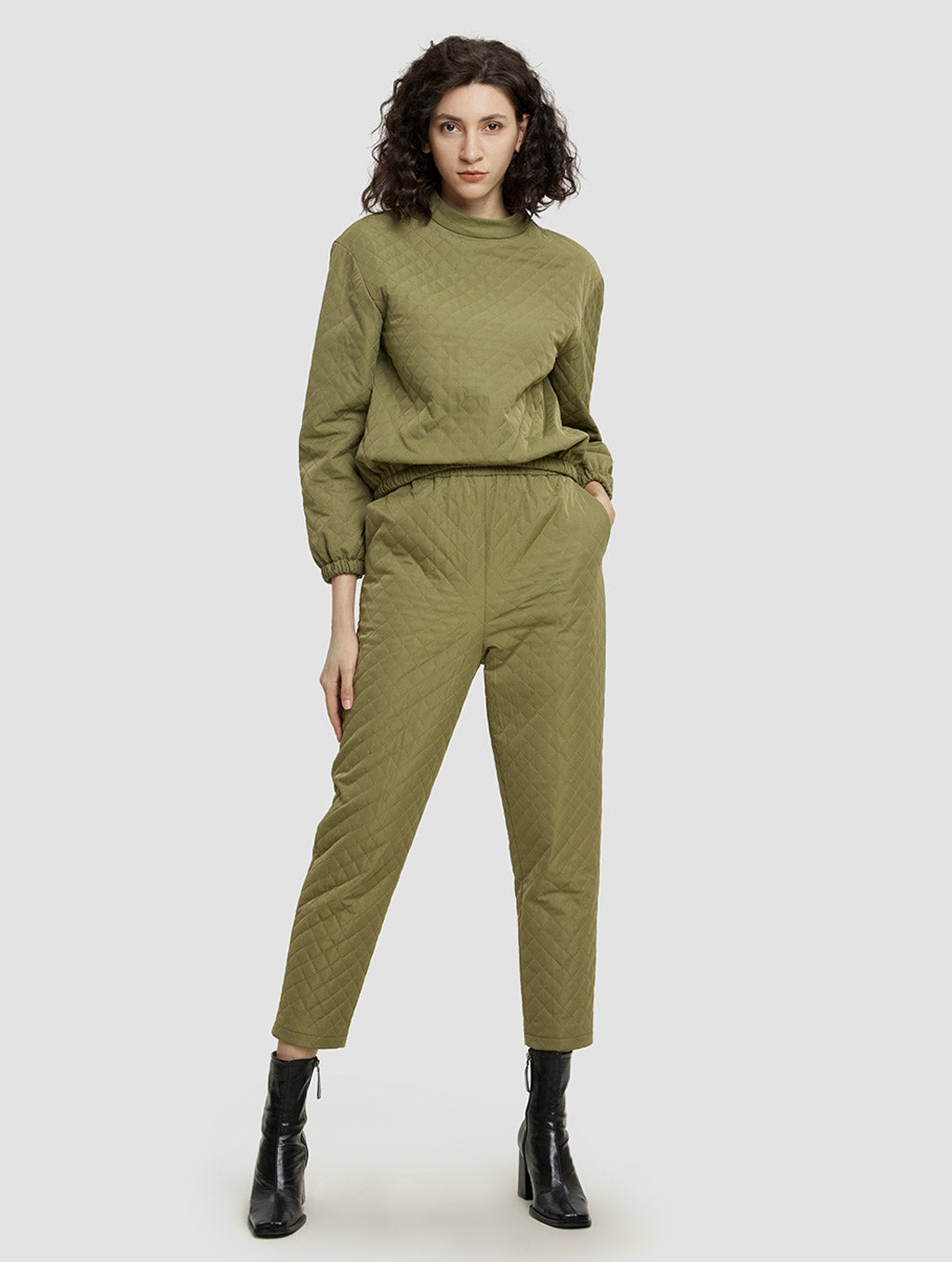 Diamond Pattern Sweatshirt