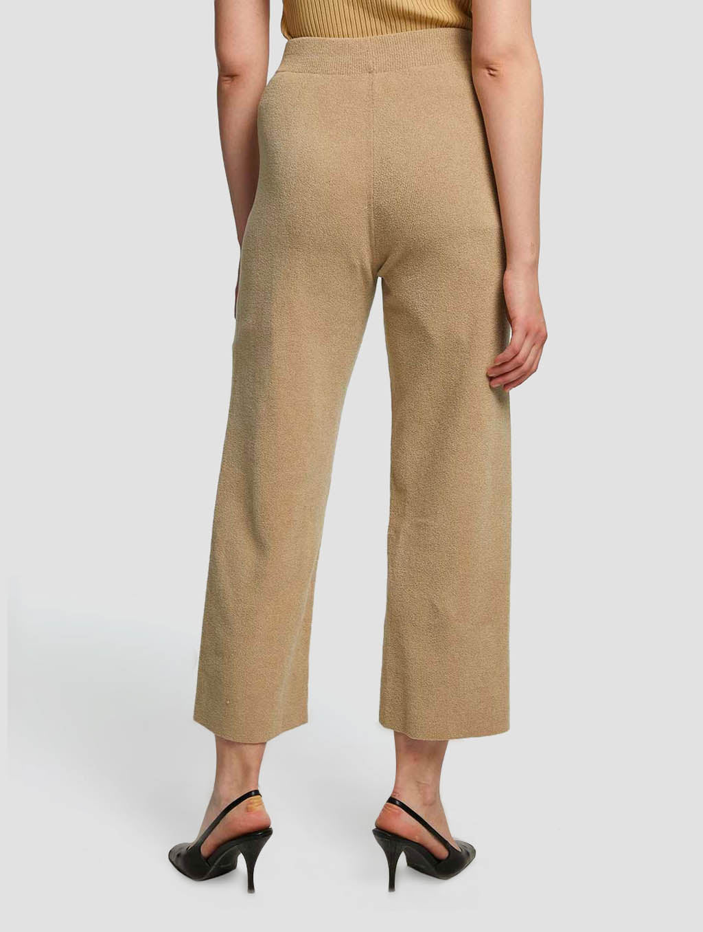 Elastic Pants with Bottom Split