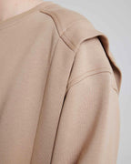 1 × Expandable Camel Sweatshirt