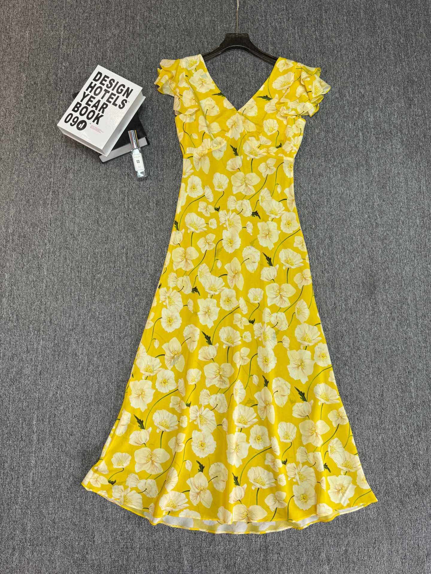 French V-neck silk print dress