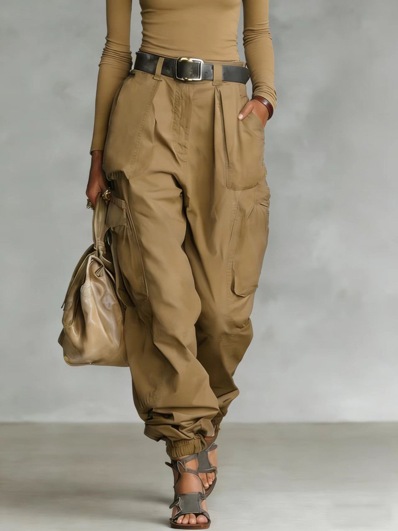 Multi-pocket tooling trousers for women