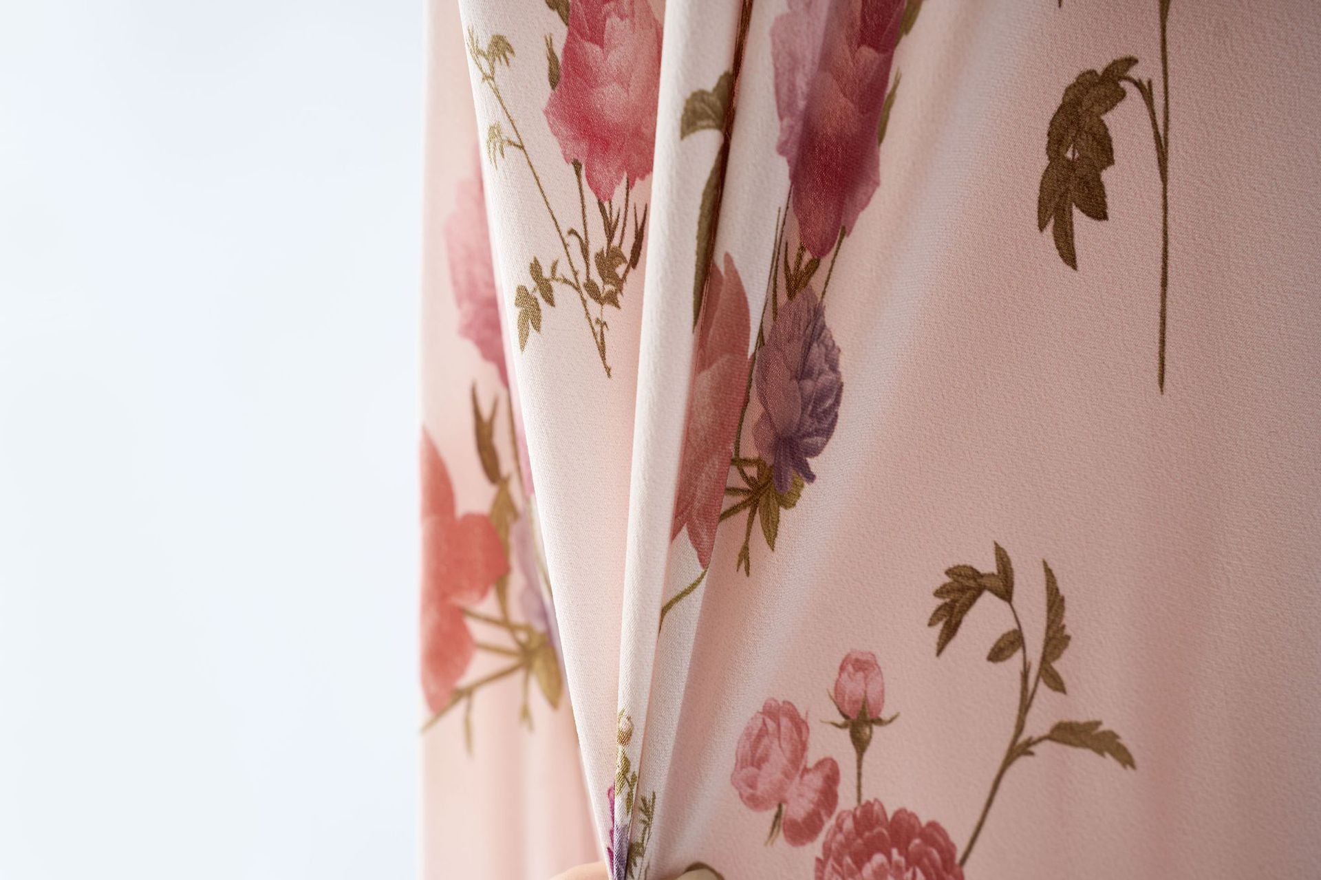 Little Rose Temperament Mulberry Silk Lotus Leaf Edge Dress