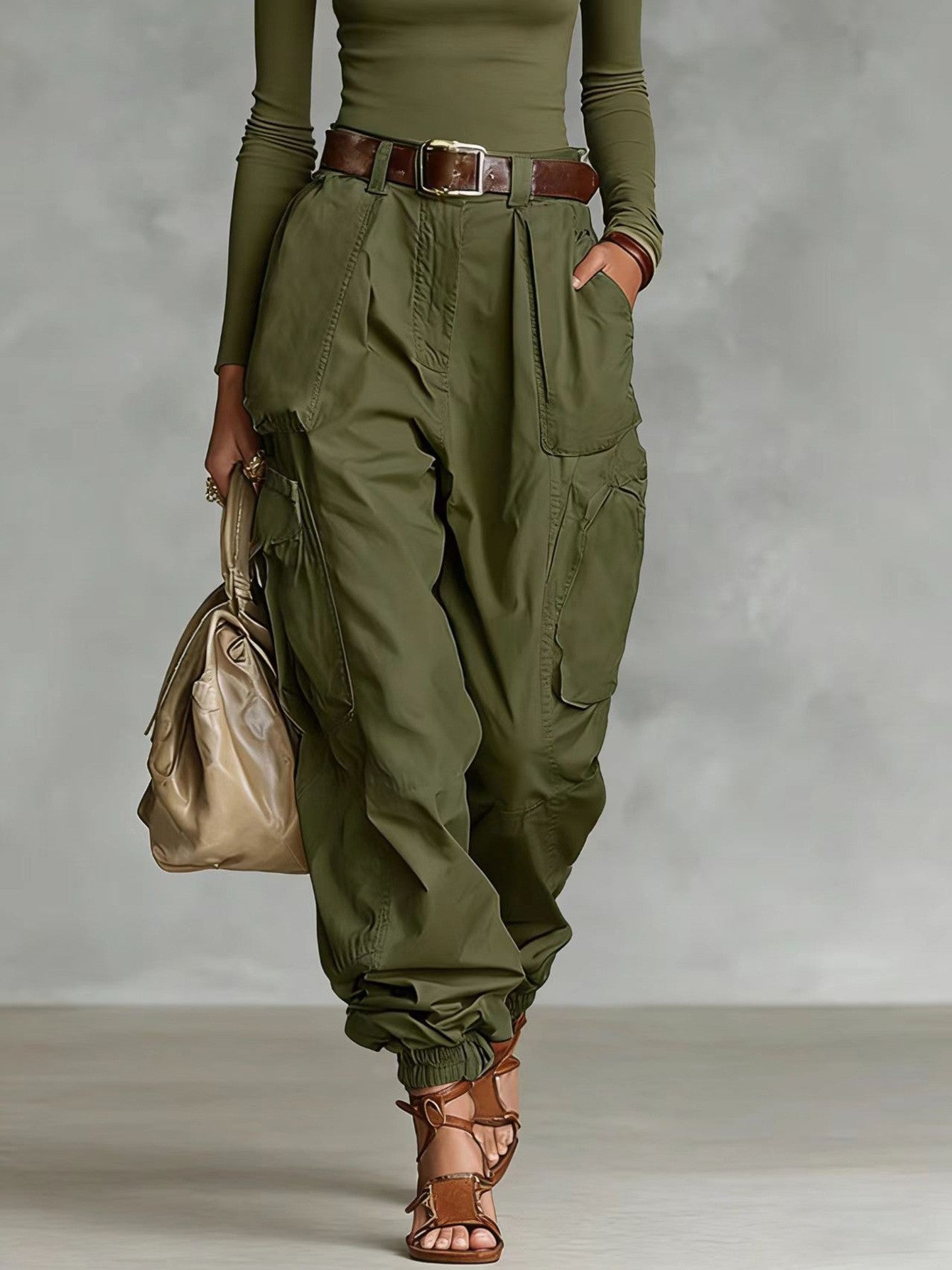 Multi-pocket tooling trousers for women