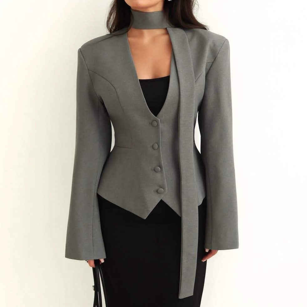 Versatile waist trimmed V-neck long-sleeved suit