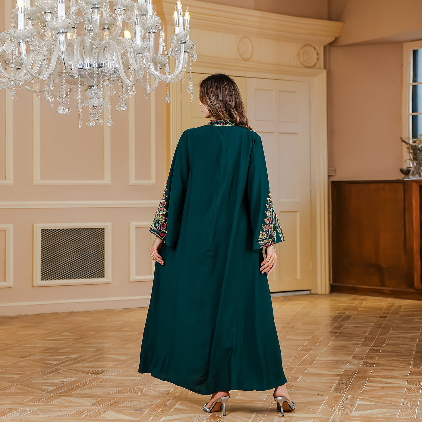 Women's robe Muslim rope embroidered robe