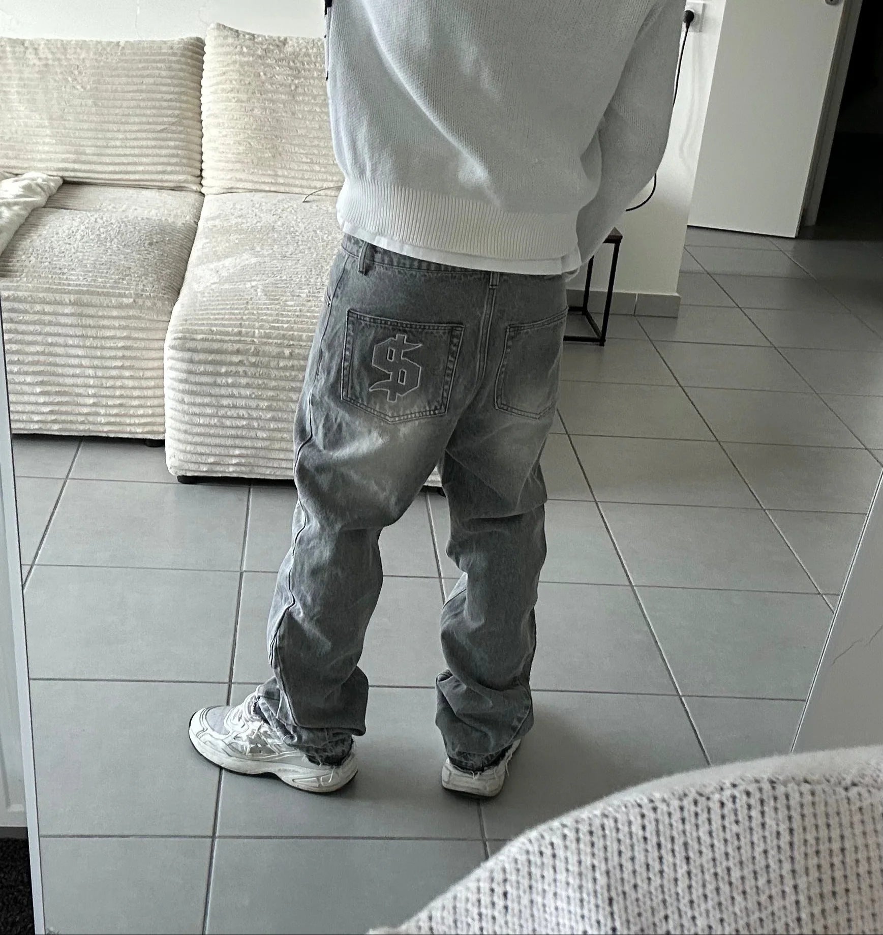 Loose solid color sports suit