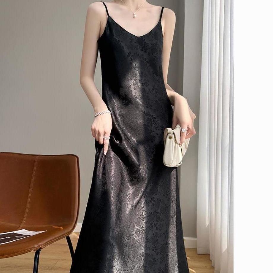 Silk mulberry silk suspender dress