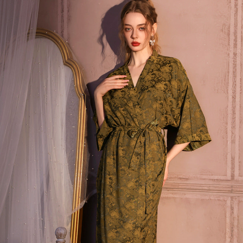 Seven-quarter-sleeved jacquard ice silk nightgown