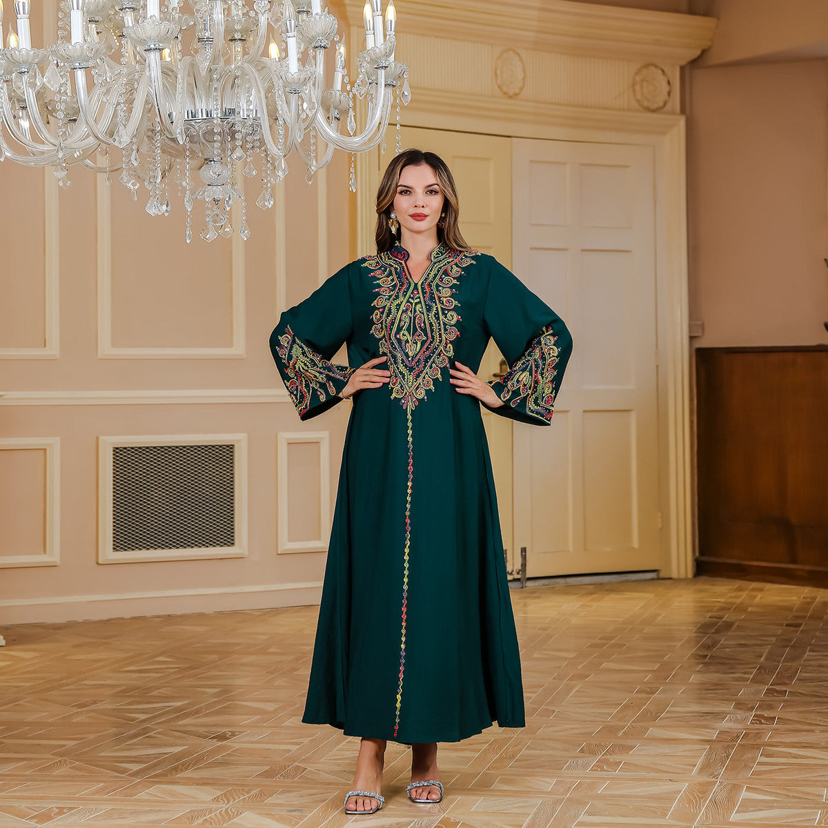 Women's robe Muslim rope embroidered robe