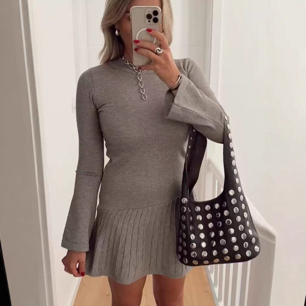 Crew neck long sleeve knitted dress