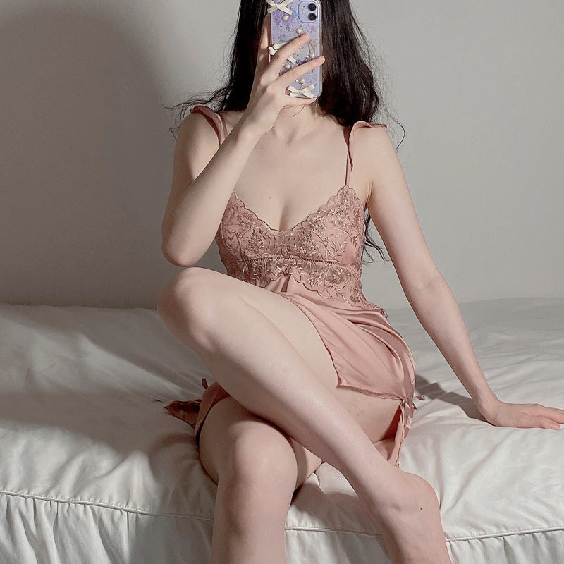 Lace open backless imitation silk nightgown