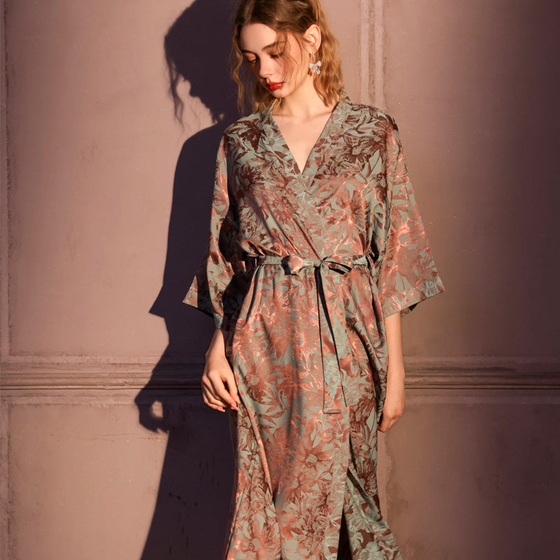 Seven-quarter-sleeved jacquard ice silk nightgown