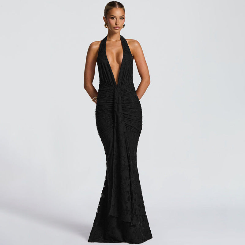 Deep V backless hip-wrapped dress