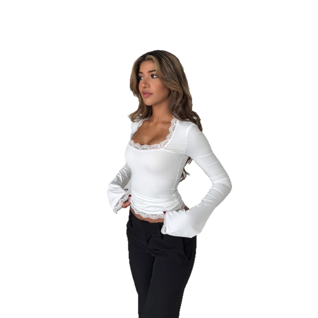 Lace lace slim and versatile square neck over a base shirt