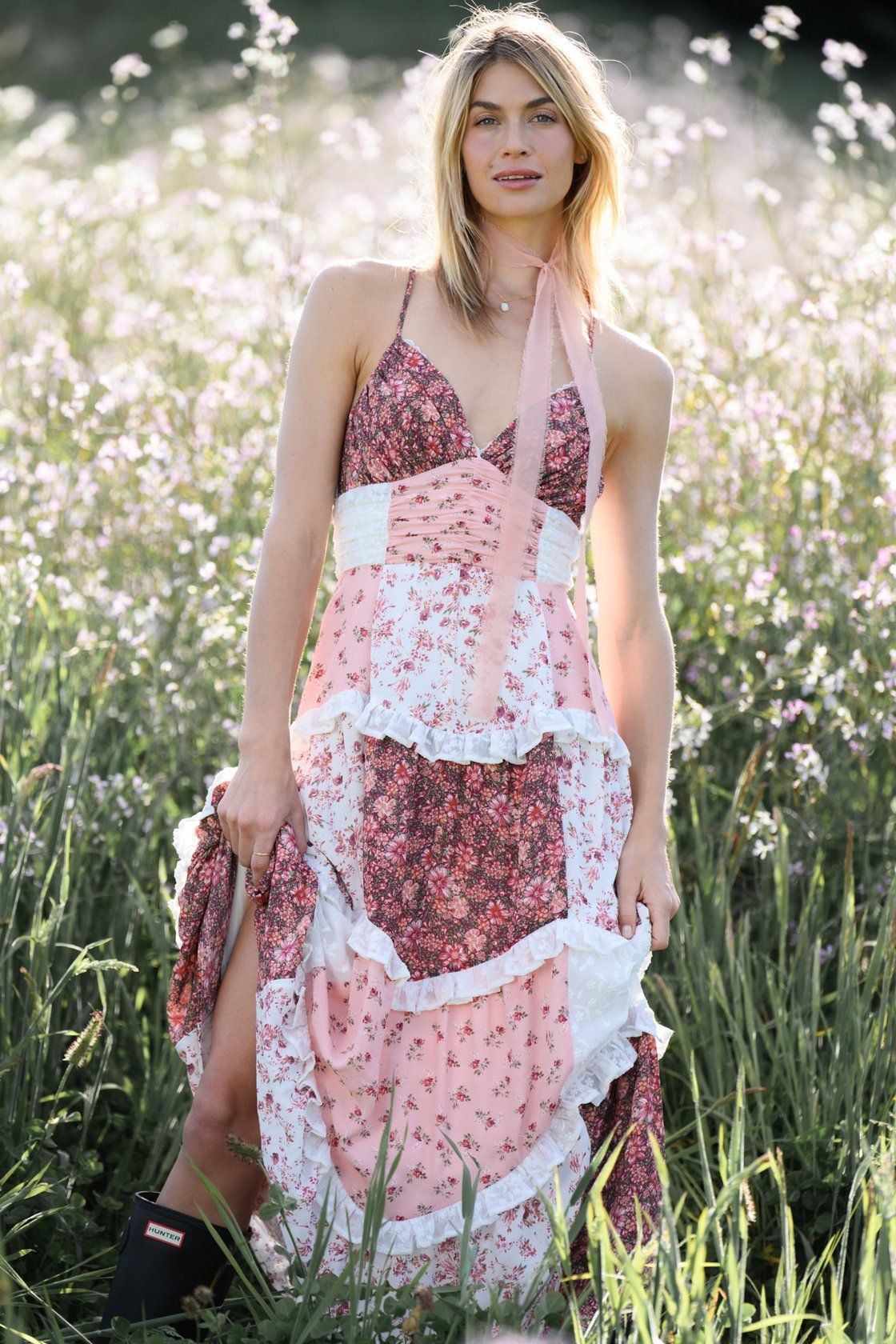 Sleeveless suspenders, digitally printed dress