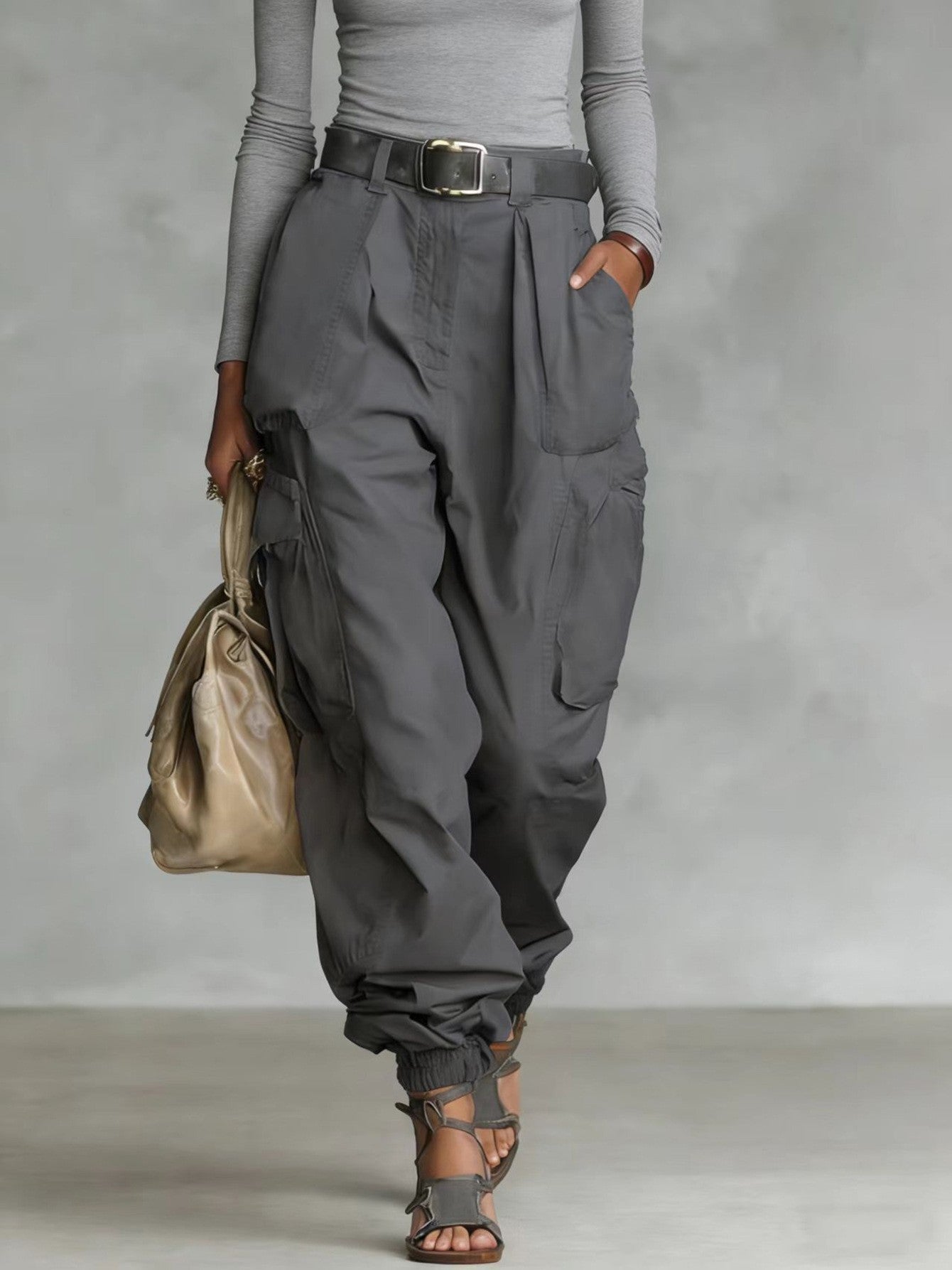 Multi-pocket tooling trousers for women