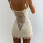 Sleeveless lace halter vest