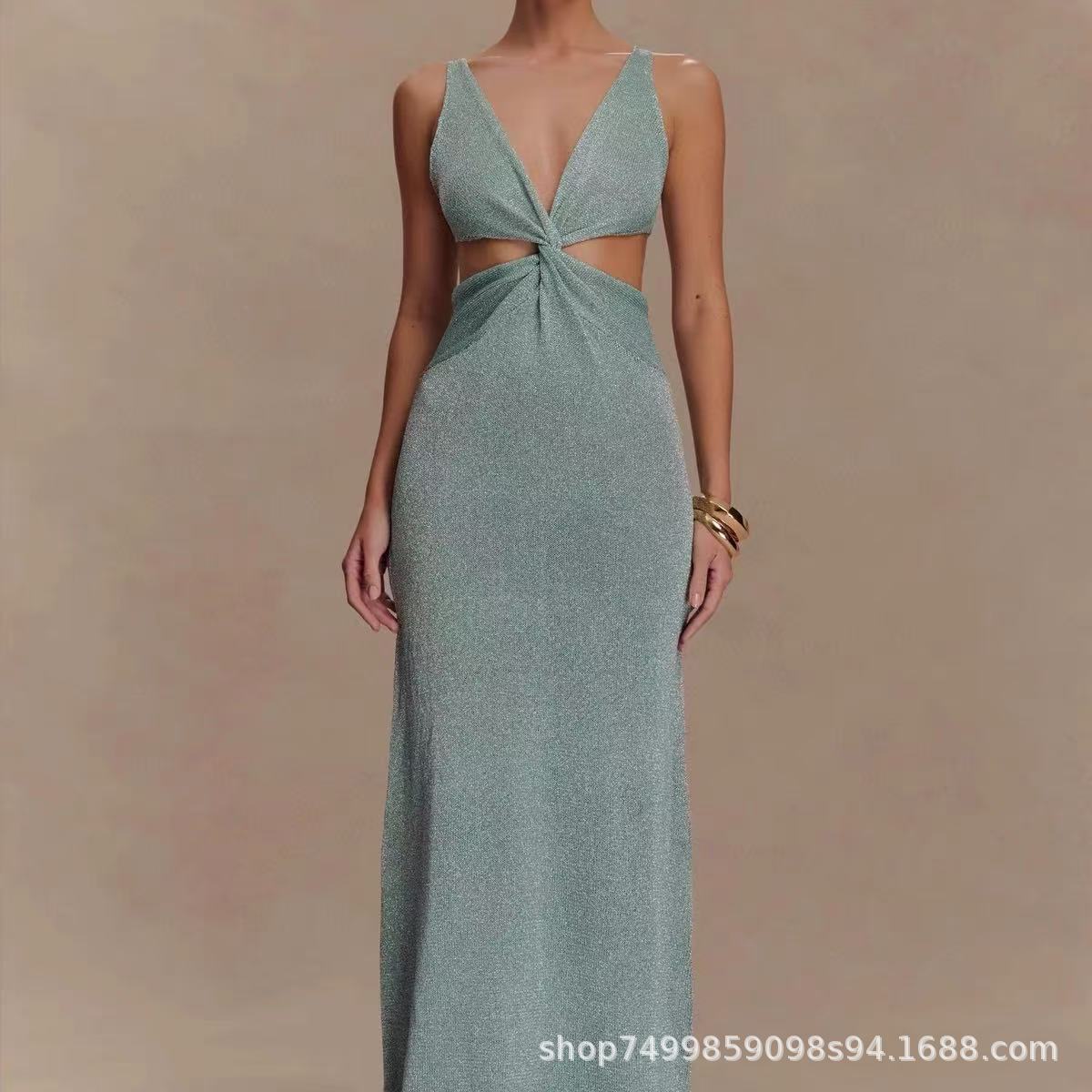 V-neck kink vest long skirt