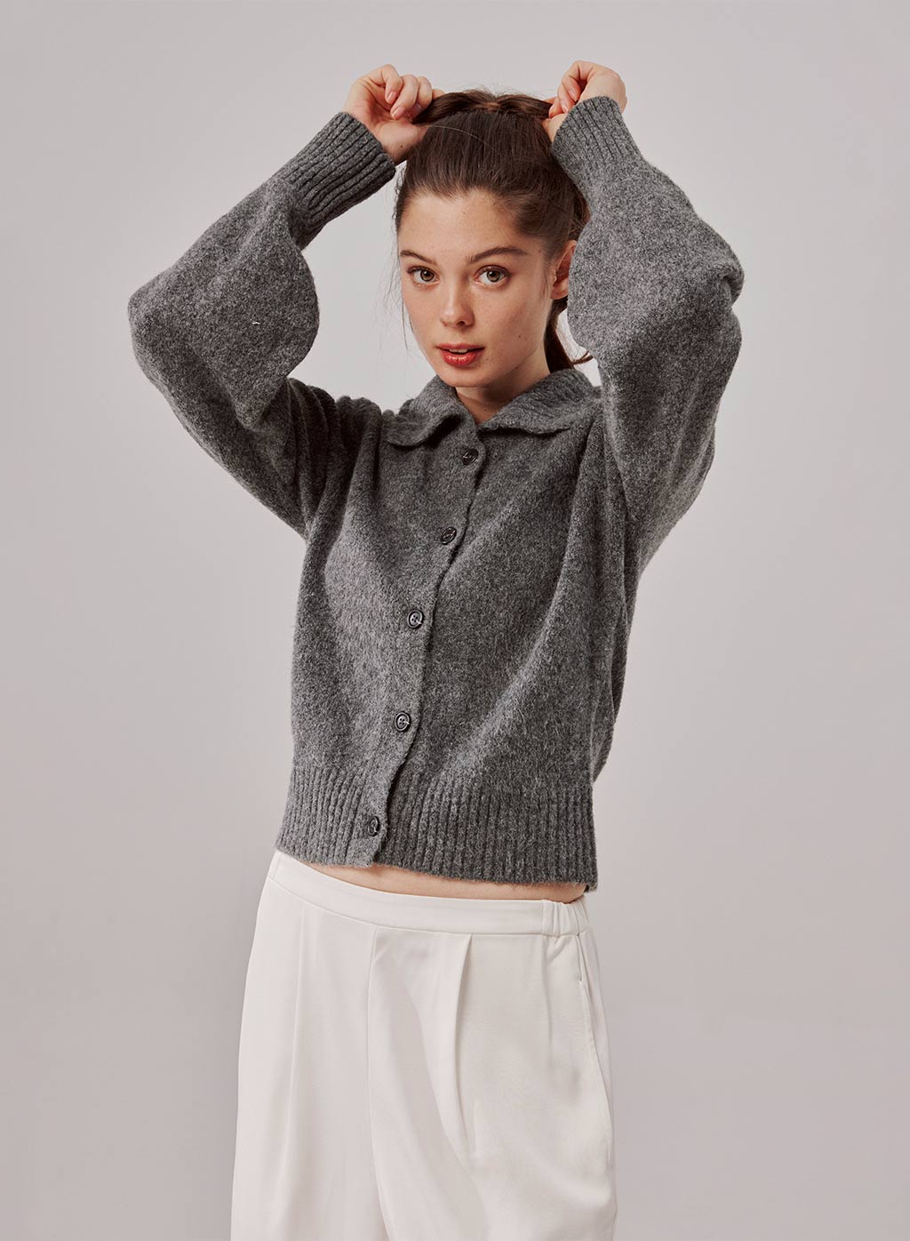 Flat Collar Buttoned Cardigan