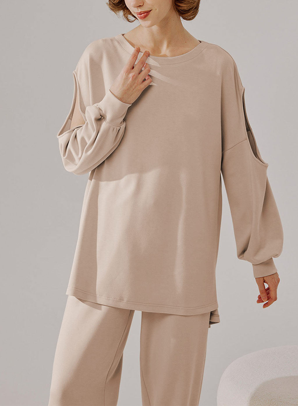 Cut Out Sleeve Sweatshirt - Whipping Cream, L image