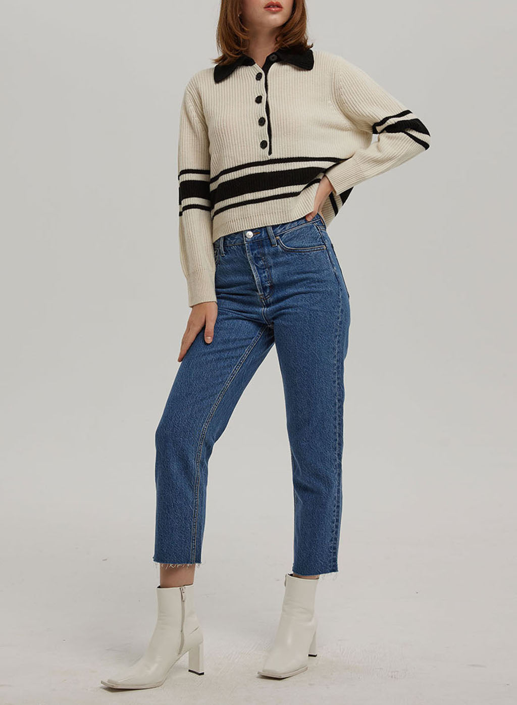 Cropped High-Waist Jeans image 0