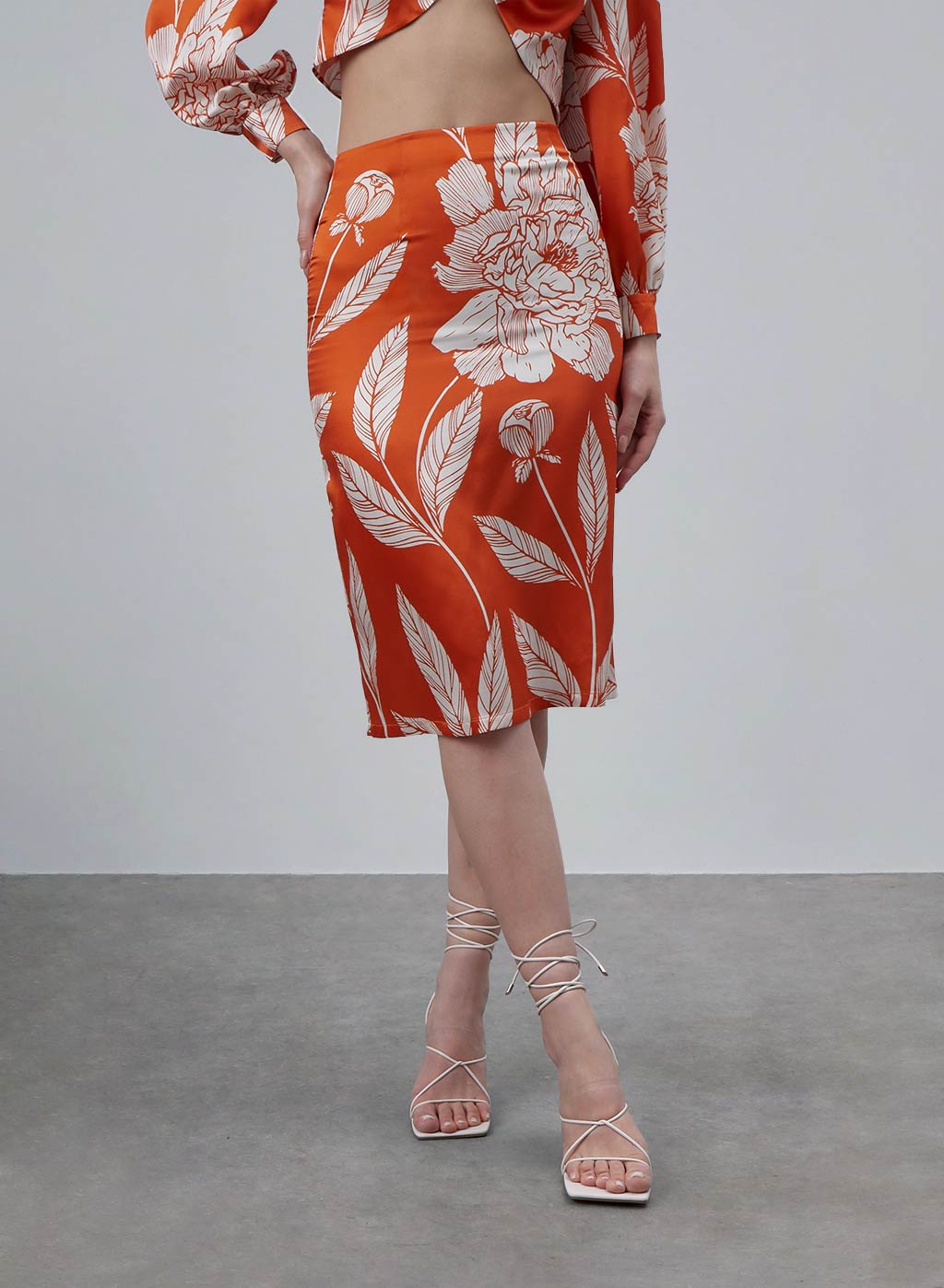 Printed Back Slit Silk Half Skirt image 3
