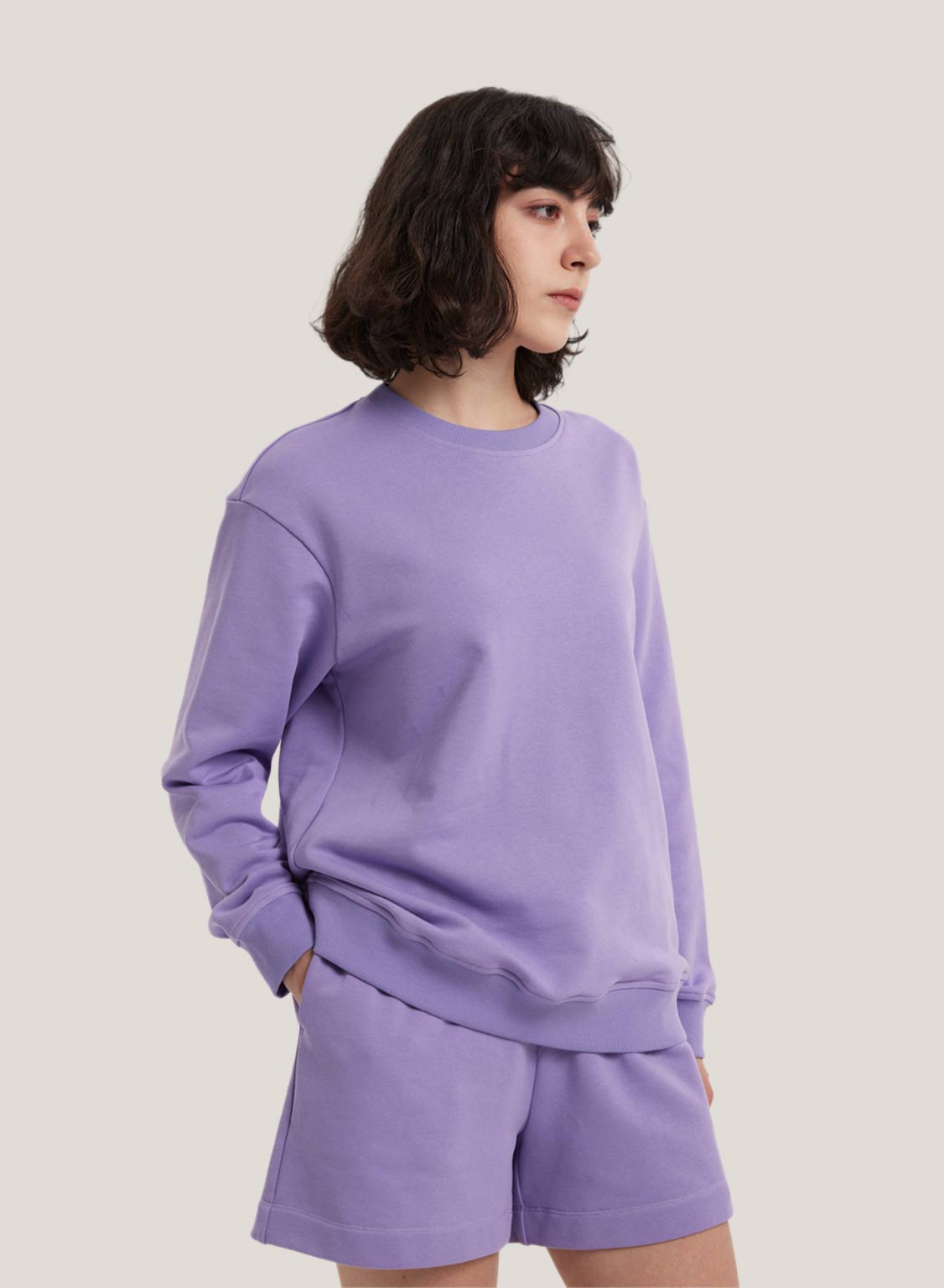 crew neck sweatshirt