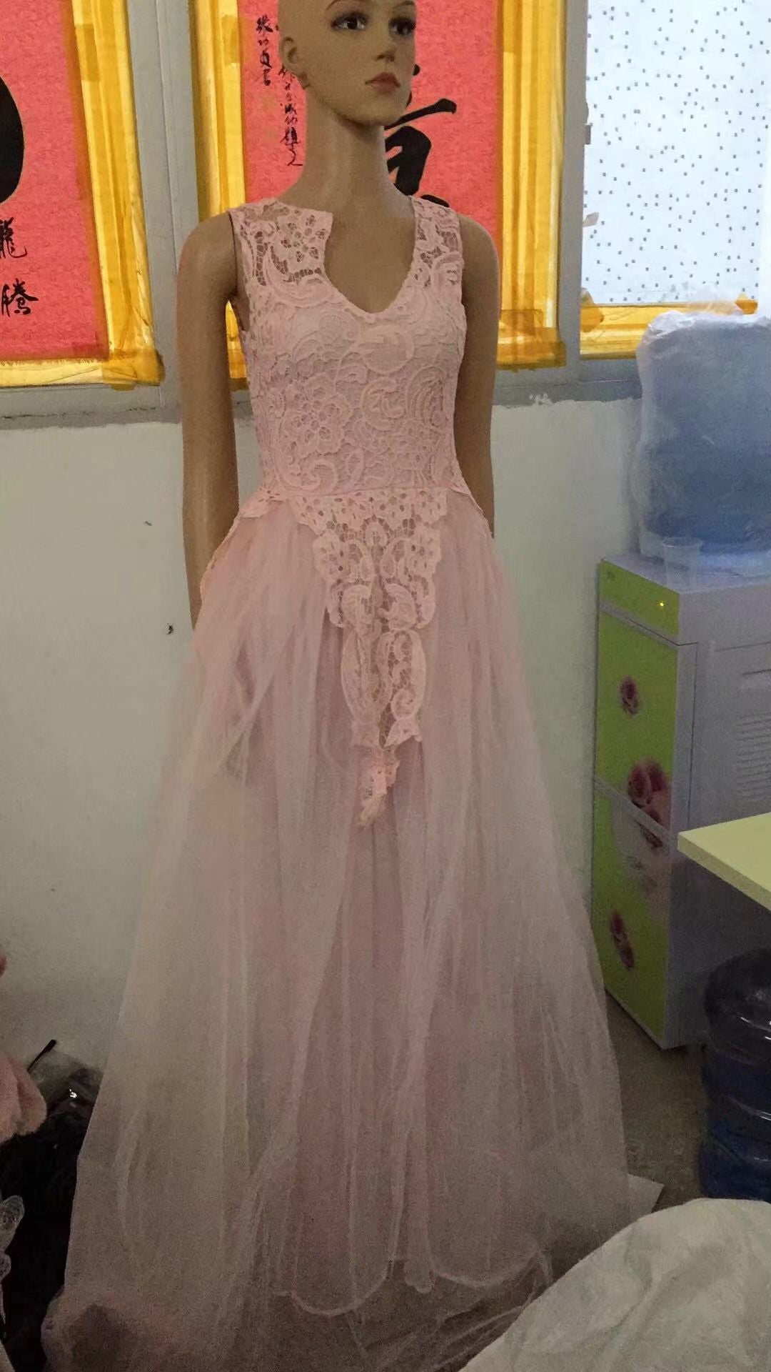 Women Wedding Dress Sleevless Flowers Lace Dress image 4